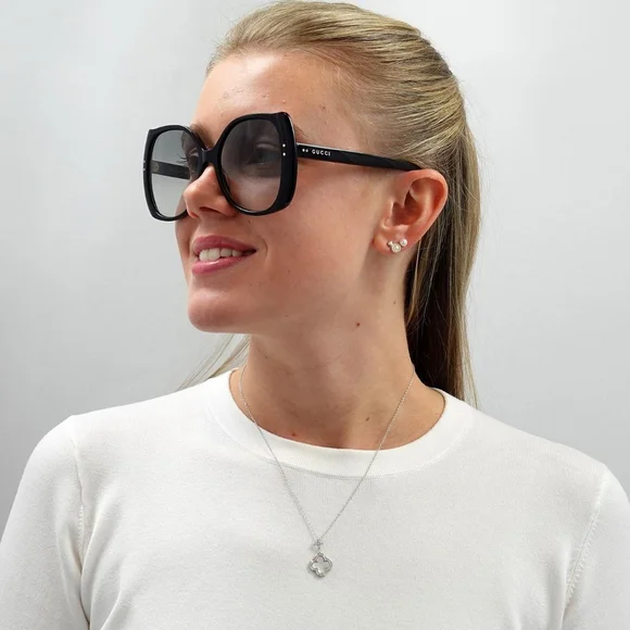 Gucci | Accessories | New Original Gucci Sunglasses Gg472s  display picture 3